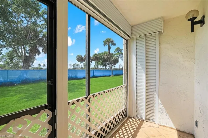 4338 27th Ct Sw 104, Naples, Florida 34116