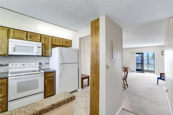 4338 27th Ct Sw 104, Naples, Florida 34116