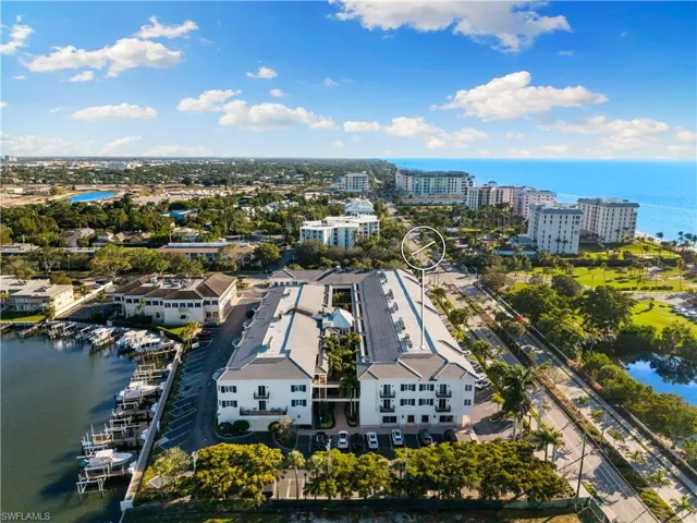1400 Gulf Shore Blvd N 201, Naples, Florida 34102