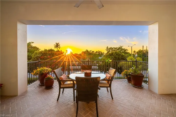 Covered outdoor patio overlooking Lowdermilk Park and Miracle Mile!