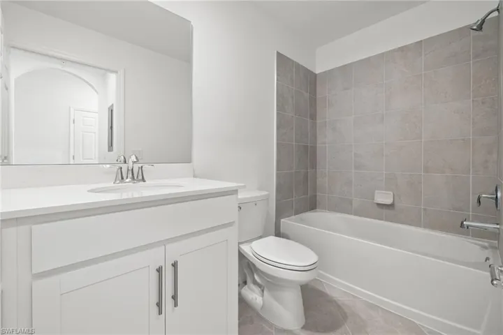 43985  BOARDWALK  LOOP, Babcock Ranch, FL 33982