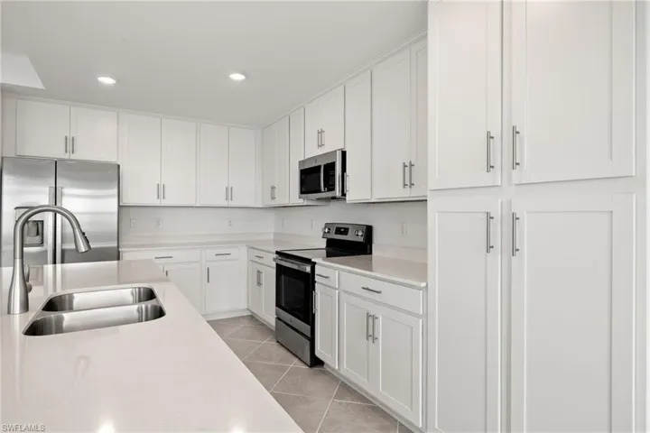 43985  BOARDWALK  LOOP, Babcock Ranch, FL 33982