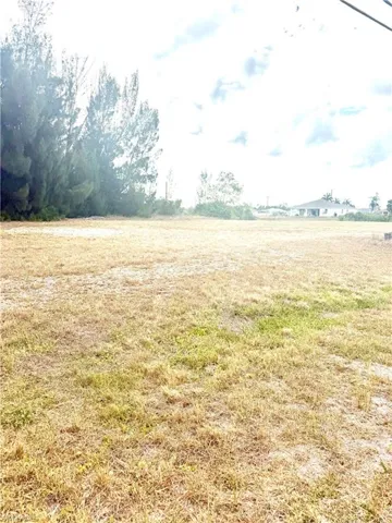 3644 Ne 9th Pl, Cape Coral, Florida 33909