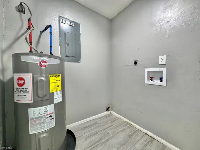 142 Harry Ave S, Lehigh Acres, Florida 33973