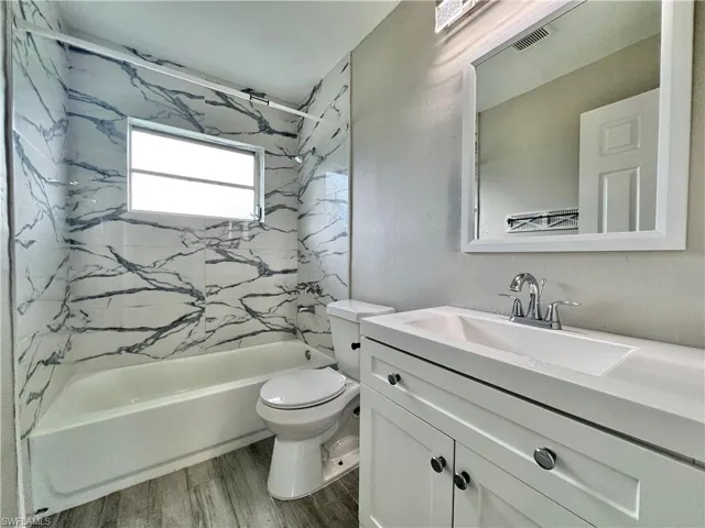 142 Harry Ave S, Lehigh Acres, Florida 33973