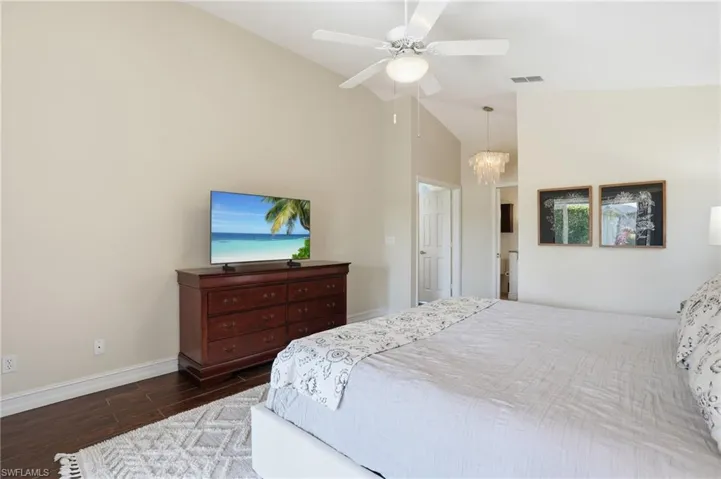 3850  Groton  CT, Naples, FL 34112