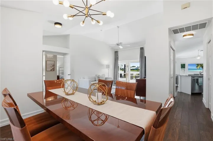 3850  Groton  CT, Naples, FL 34112