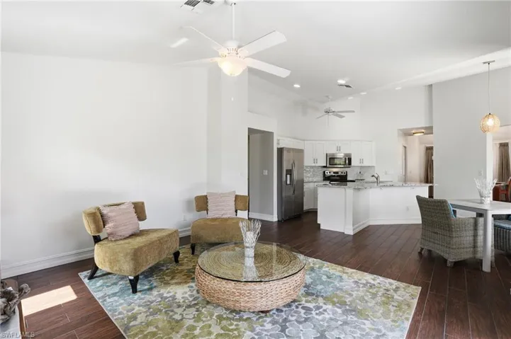 3850  Groton  CT, Naples, FL 34112