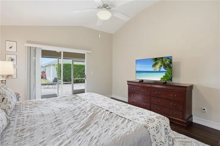 3850  Groton  CT, Naples, FL 34112