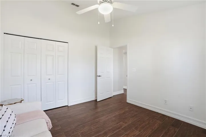 3850  Groton  CT, Naples, FL 34112