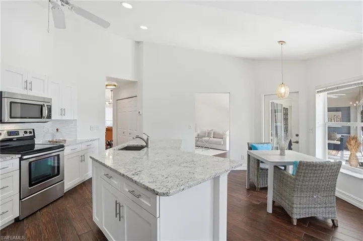 3850  Groton  CT, Naples, FL 34112