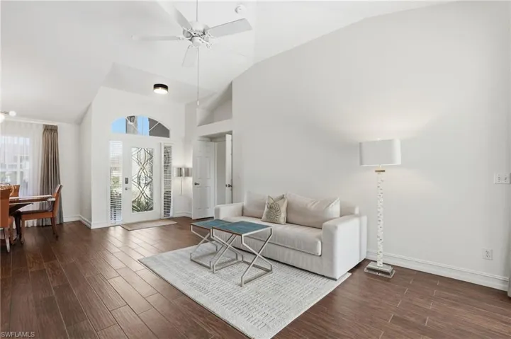 3850  Groton  CT, Naples, FL 34112