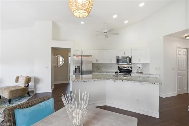 3850  Groton  CT, Naples, FL 34112
