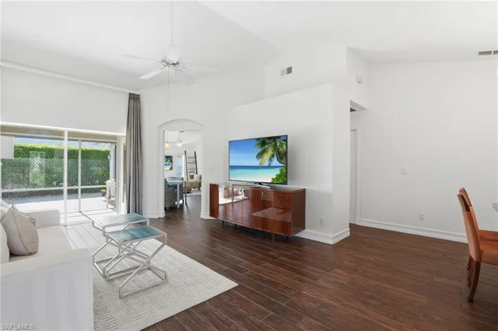 3850  Groton  CT, Naples, FL 34112