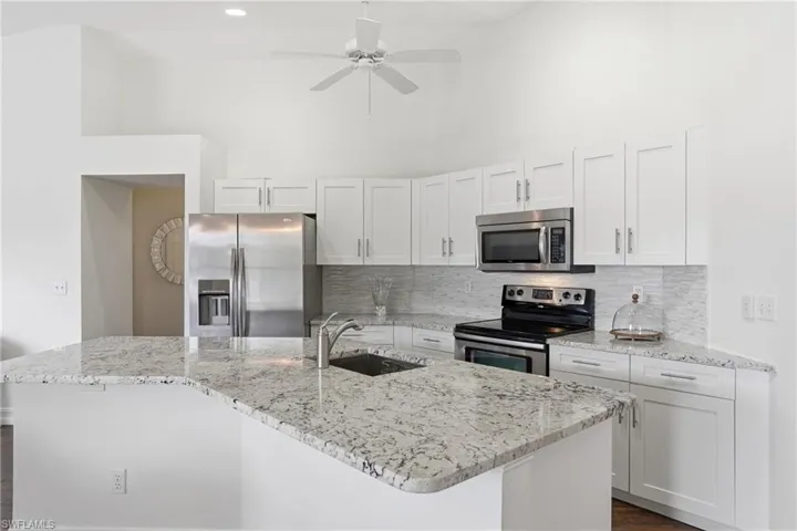 3850  Groton  CT, Naples, FL 34112