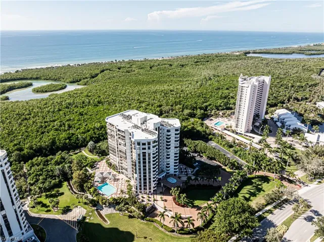 6075 Pelican Bay Blvd 203, Naples, Florida 34108