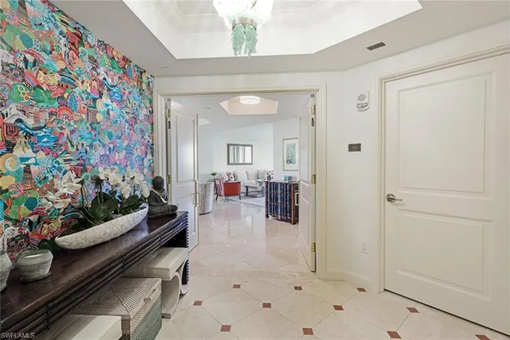 Private Foyer