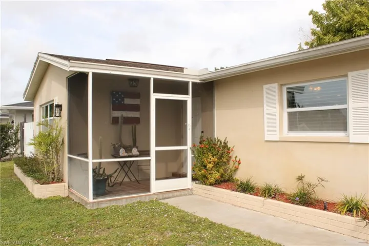 4221 19th PL SW, NAPLES FL 34116