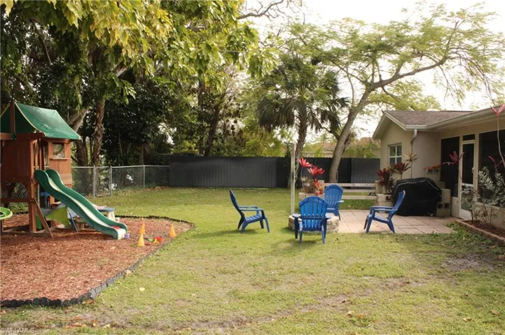 4221 19th PL SW, NAPLES FL 34116
