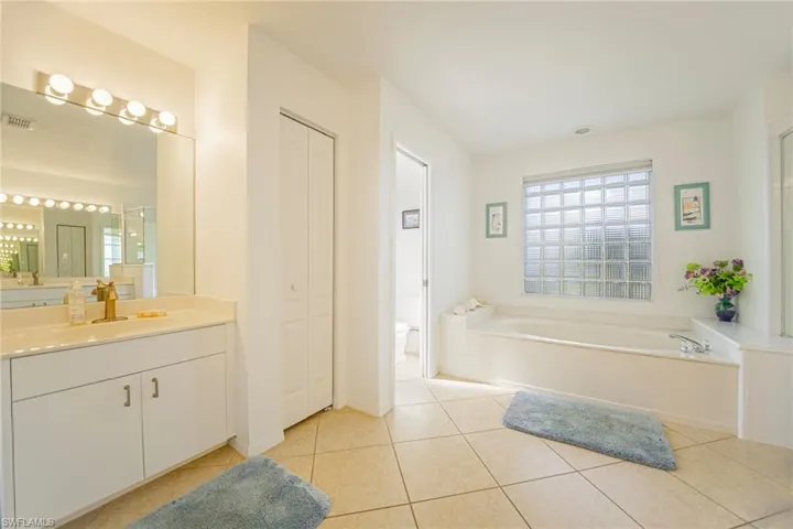 795 Briarwood Blvd, Naples, Florida 34104
