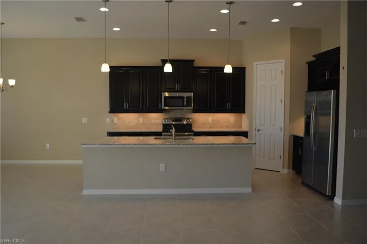 16176 Aberdeen Ave, Naples, Florida 34110