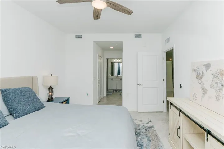 6082 National Blvd 113, Ave Maria, Florida 34142