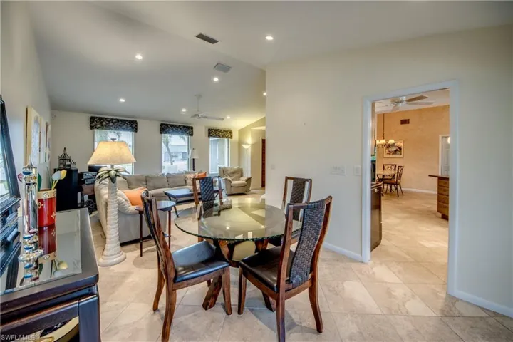 715 Se 33rd Ter, Cape Coral, Florida 33904