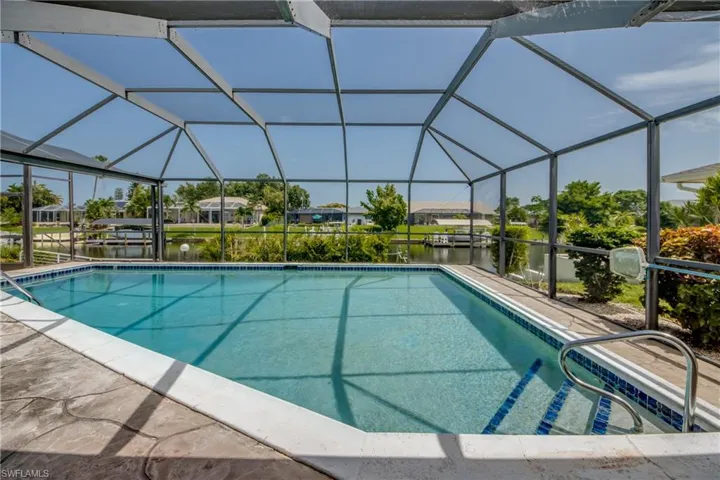 715 Se 33rd Ter, Cape Coral, Florida 33904