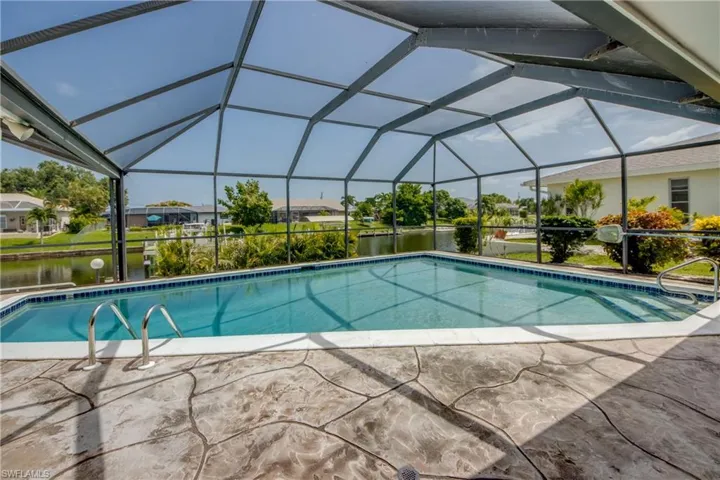715 Se 33rd Ter, Cape Coral, Florida 33904