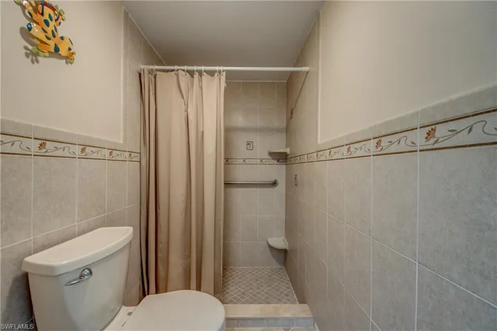 715 Se 33rd Ter, Cape Coral, Florida 33904