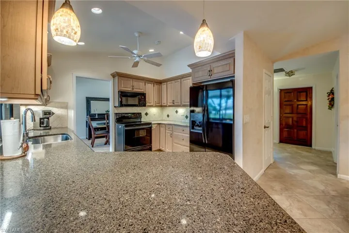 715 Se 33rd Ter, Cape Coral, Florida 33904