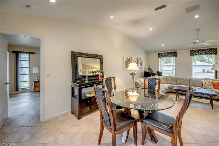 715 Se 33rd Ter, Cape Coral, Florida 33904