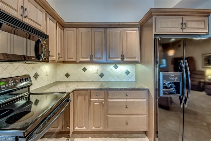 715 Se 33rd Ter, Cape Coral, Florida 33904