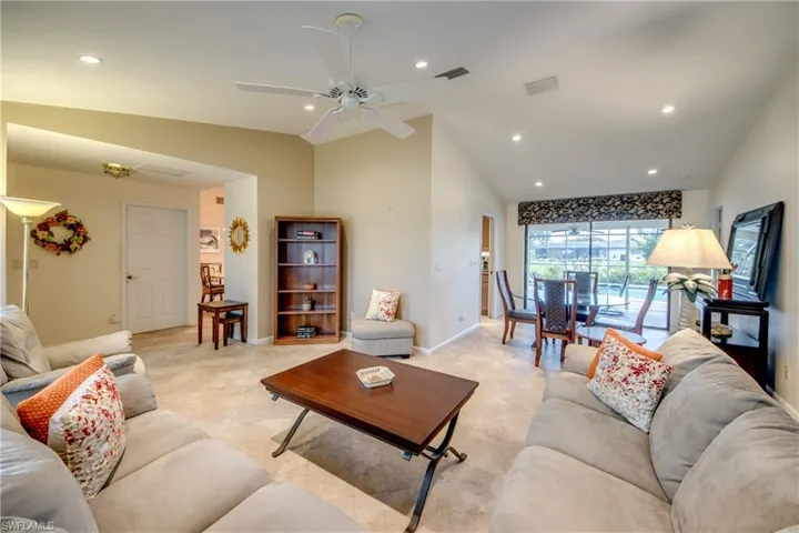 715 Se 33rd Ter, Cape Coral, Florida 33904
