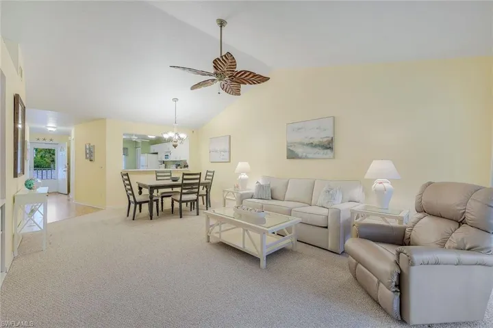 228  Belina  DR, Naples, FL 34104