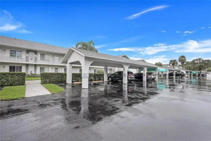 228  Belina  DR, Naples, FL 34104