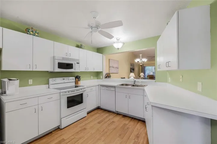 228  Belina  DR, Naples, FL 34104