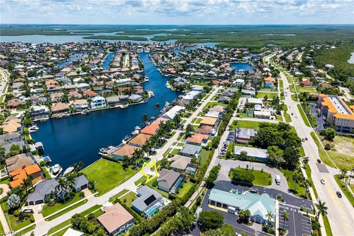 1813 Bahama Ave, Marco Island, Florida 34145