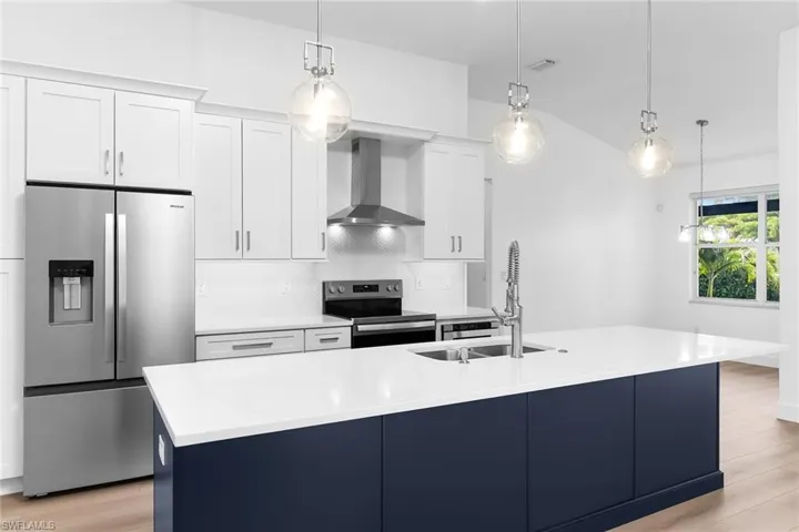 1813 Bahama Ave, Marco Island, Florida 34145