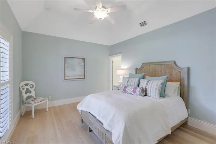 154 4th Ave N, Naples, Florida 34102