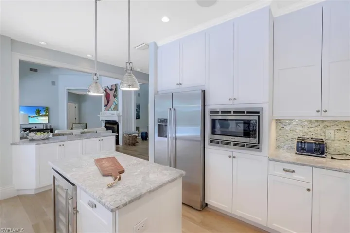 154 4th Ave N, Naples, Florida 34102