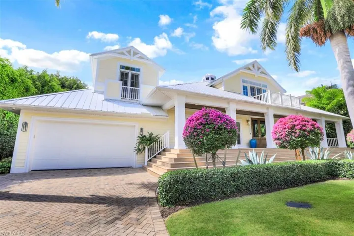 154 4th Ave N, Naples, Florida 34102