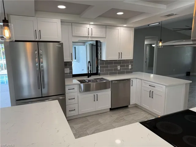 2310 Se 6th Ave, Cape Coral Fl 33990