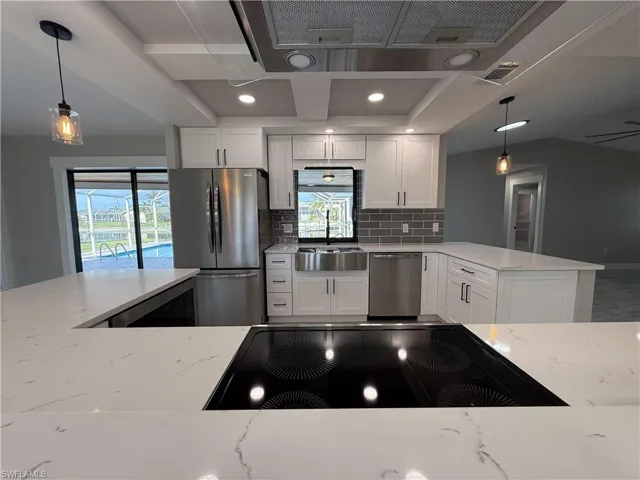 2310 Se 6th Ave, Cape Coral Fl 33990