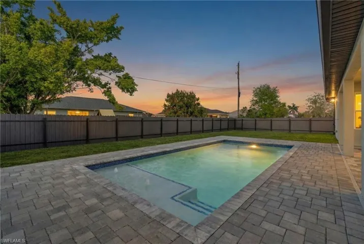 118 Nw 2nd Ave, Cape Coral, Florida 33993