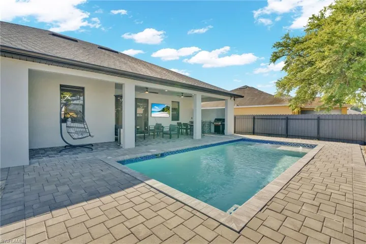 118 Nw 2nd Ave, Cape Coral, Florida 33993