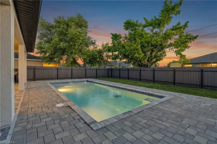 118 Nw 2nd Ave, Cape Coral, Florida 33993