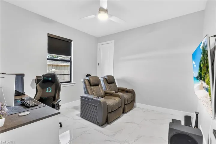 118 Nw 2nd Ave, Cape Coral, Florida 33993