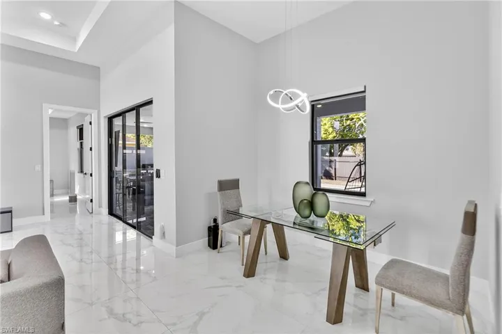 118 Nw 2nd Ave, Cape Coral, Florida 33993