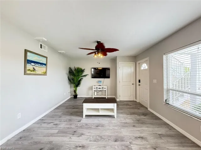 5023 Sw 16th Pl 101, Cape Coral, Florida 33914